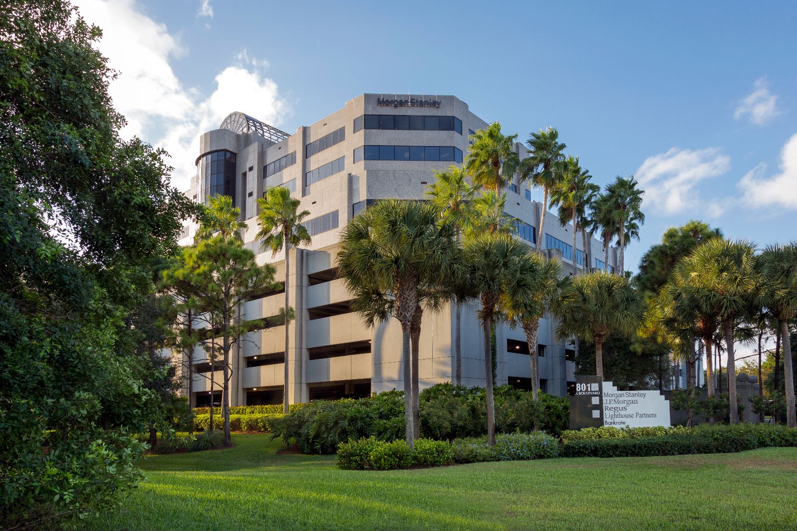 Louis Vuitton Palm Beach Gardens, 3101 PGA Boulevard, The Gardens